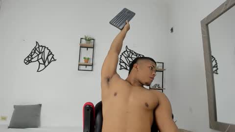 Snapshot of khen_west1 chatting on 09.19.25 khen_west1 online show from 09.19.25