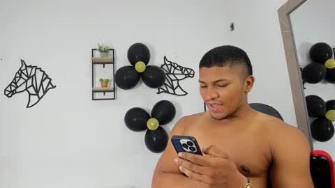 Snapshot of khen_west1 chatting on 09.24.25 khen_west1 online show from 09.24.25