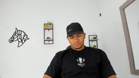 Snapshot of khen_west1 chatting on 10.08.25 khen_west1 online show from 10.08.25