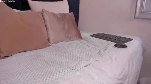 Snapshot of khloe_cutee chatting on 04.22.26 Khloe Cute online show from 04.22.26