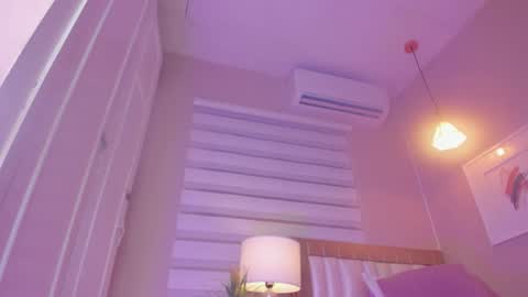 Snapshot of khloe_sweeet chatting on 09.16.25 khloe_sweeet online show from 09.16.25