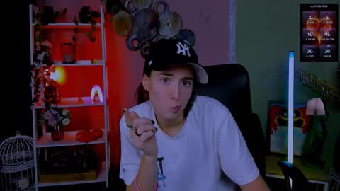 Snapshot of khloebeauty chatting on 10.03.25 khloebeauty online show from 10.03.25