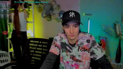 Snapshot of khloebeauty chatting on 10.07.25 khloebeauty online show from 10.07.25