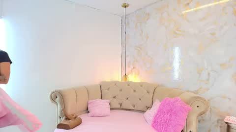 Khloe online show from 02.04.26