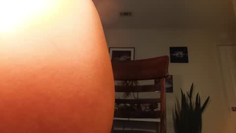 Snapshot of khloeexoxo chatting on 10.09.25 Khloe online show from 10.09.25