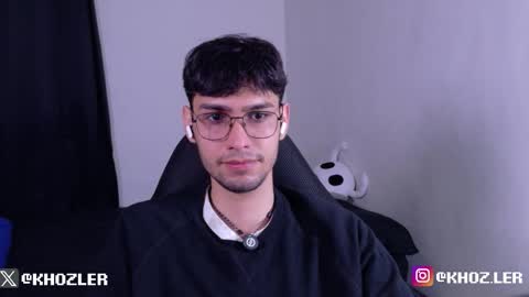 Snapshot of khozler_ chatting on 02.22.26 khozler_ online show from 02.22.26