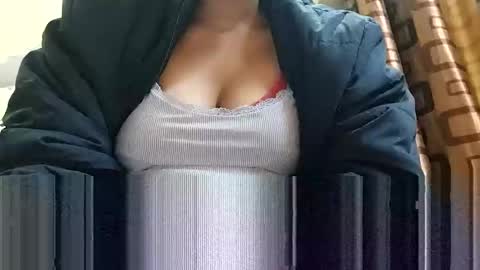 Snapshot of khushisinghh chatting on 01.12.25 khushisinghh online show from 01.12.25
