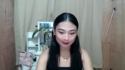 Snapshot of kiana4uxoxo chatting on 10.09.25 Kiana online show from 10.09.25