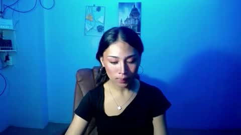 Snapshot of kiana4uxoxo chatting on 10.30.25 Kiana online show from 10.30.25