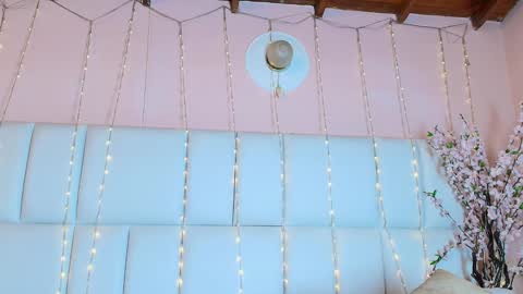 Snapshot of kiana_cream chatting on 01.24.25 N M online show from 01.24.25