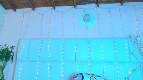 Snapshot of kiana_cream chatting on 01.26.25 N M online show from 01.26.25