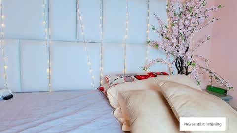 Snapshot of kiana_cream chatting on 02.02.25 N M online show from 02.02.25