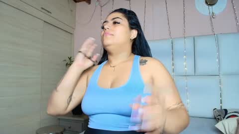 Snapshot of kiana_cream chatting on 02.05.25 N M online show from 02.05.25