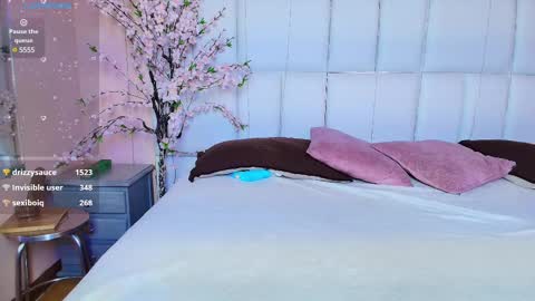 Snapshot of kiana_cream chatting on 02.17.25 N M online show from 02.17.25