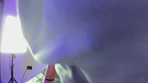 Snapshot of kiana_cream chatting on 10.06.25 N M online show from 10.06.25