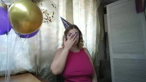 Snapshot of kianna_dior_ chatting on 02.08.25 kianna_dior_ online show from 02.08.25