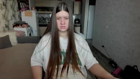 kianna_dior_ online show from 11.24.25