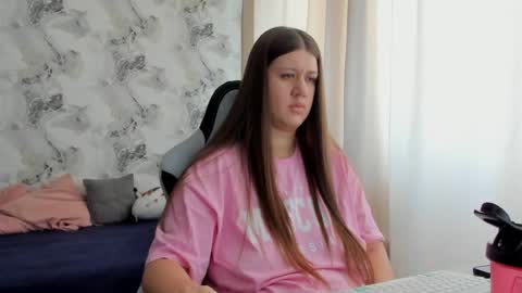 kianna_dior_ online show from 06.30.26