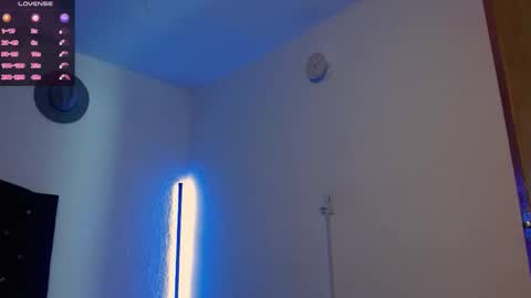 Adrian  Chlloe online show from 11.24.25