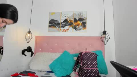 Kiara online show from 10.19.25