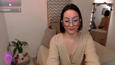Kiara Bermont online show from 09.22.25