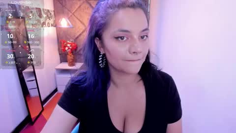 kiara Cruz online show from 11.24.25