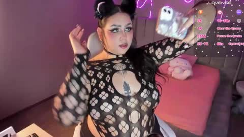 Snapshot of kiara_myler chatting on 01.17.26 K I A R A online show from 01.17.26