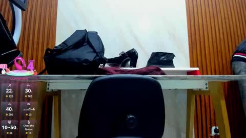 Snapshot of kiara_zahiri_ chatting on 09.26.25 Kiara Zahiri online show from 09.26.25