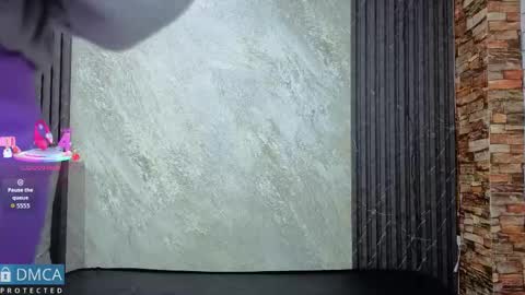 Snapshot of kiara_zahiri_ chatting on 10.15.25 Kiara Zahiri online show from 10.15.25