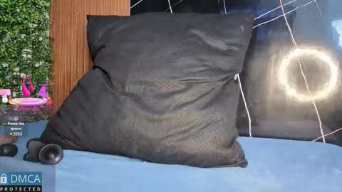 Snapshot of kiara_zahiri_ chatting on 10.24.25 Kiara Zahiri online show from 10.24.25