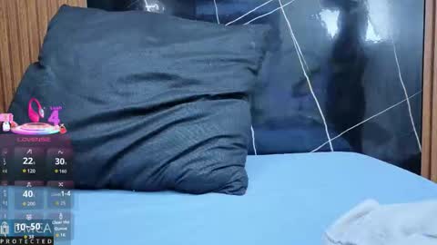 Snapshot of kiara_zahiri_ chatting on 10.27.25 Kiara Zahiri online show from 10.27.25