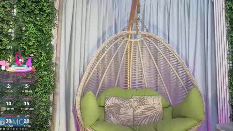 Snapshot of kiara_zahiri_ chatting on 11.04.25 Kiara Zahiri online show from 11.04.25