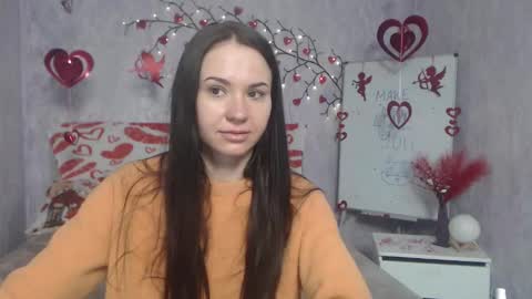 Snapshot of kiaracriegs chatting on 02.08.26 Kara online show from 02.08.26