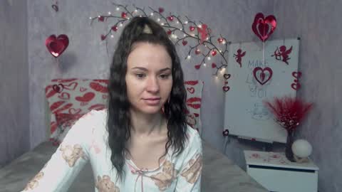 Snapshot of kiaracriegs chatting on 02.16.26 Kara online show from 02.16.26