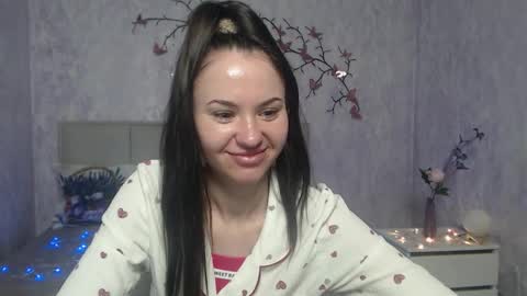 Snapshot of kiaracriegs chatting on 02.18.26 Kara online show from 02.18.26