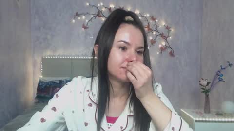 Snapshot of kiaracriegs chatting on 03.03.26 Kara online show from 03.03.26