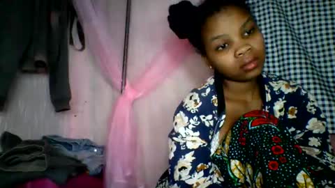 Snapshot of kiarah_69 chatting on 05.28.26 kiarah 69 online show from 05.28.26