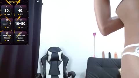 Snapshot of kiararider chatting on 10.05.25 KiaraRider online show from 10.05.25