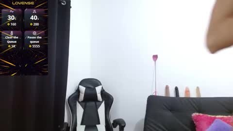 Snapshot of kiararider chatting on 11.05.25 KiaraRider online show from 11.05.25