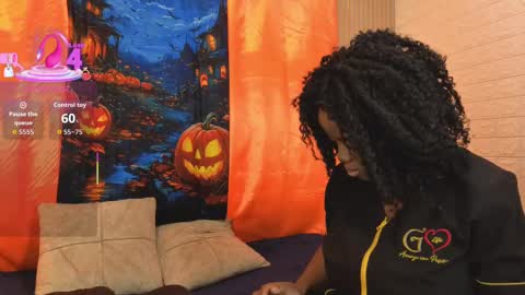 Snapshot of kiarazafira chatting on 10.08.25 kiarazafira online show from 10.08.25