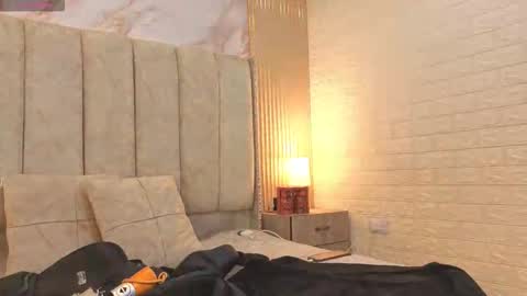 Snapshot of kiarazafira chatting on 10.13.25 kiarazafira online show from 10.13.25