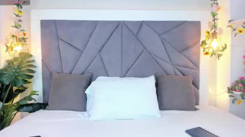 Snapshot of kiarhatrixie chatting on 11.11.25 kiarha online show from 11.11.25