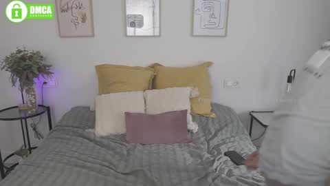 Snapshot of kiatog5 chatting on 03.05.25 Manu online show from 03.05.25