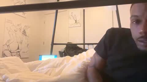 Snapshot of kibrombariu45 chatting on 12.12.24 HunneysPlayRoom online show from 12.12.24