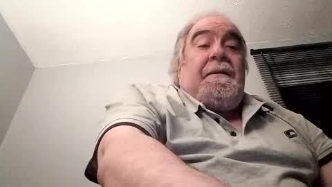 Snapshot of kickinme chatting on 09.21.25 KICKINME online show from 09.21.25