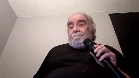 Snapshot of kickinme chatting on 10.03.25 KICKINME online show from 10.03.25