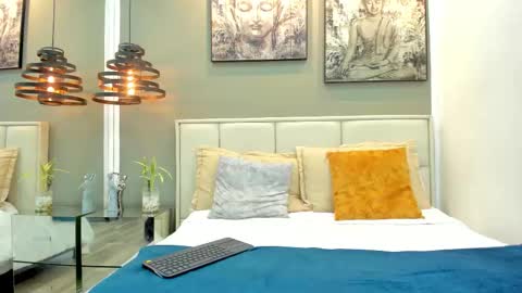 Kieran Derek online show from 12.15.25