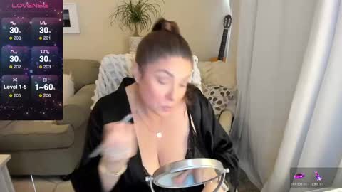 Kiera Reines online show from 02.16.25