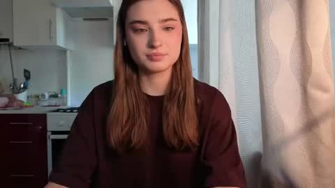 Snapshot of kierstentates chatting on 05.01.26 Ola my name is Lissa Lets hit 10 Thumbs Up together online show from 05.01.26