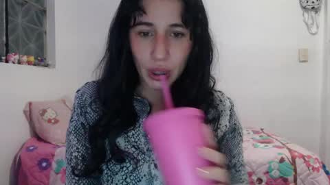 Snapshot of kiimy_to chatting on 05.16.26 Nezumy Rey online show from 05.16.26